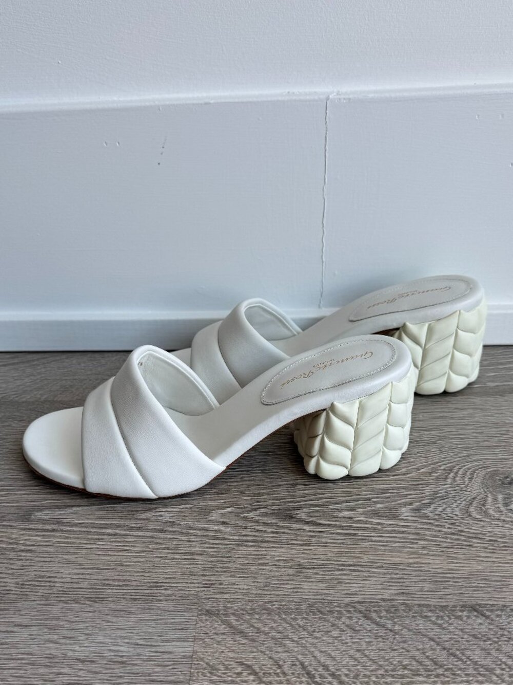 Gianvito Rossi Florea Mule Sandal | White Leather | EU 38